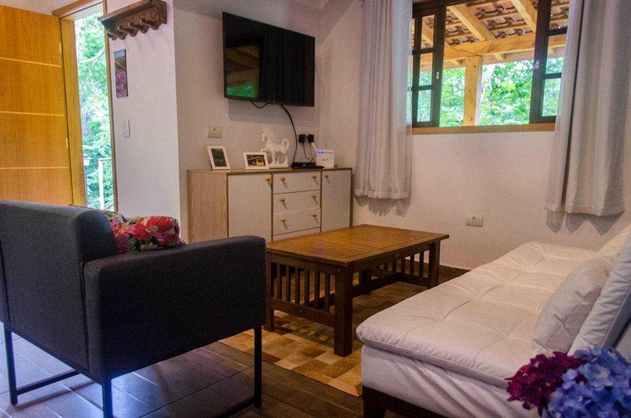 Pousada A Casa Da Fazenda Santo Antônio do Pinhal Esterno foto